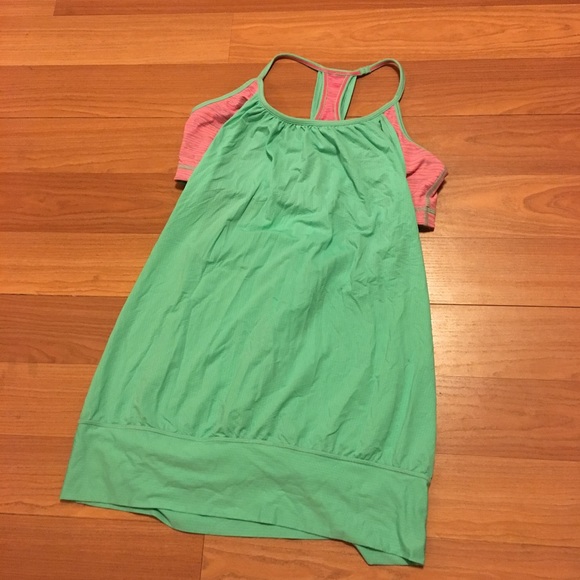 Lululemon built in bra top - Picture 2 of 2